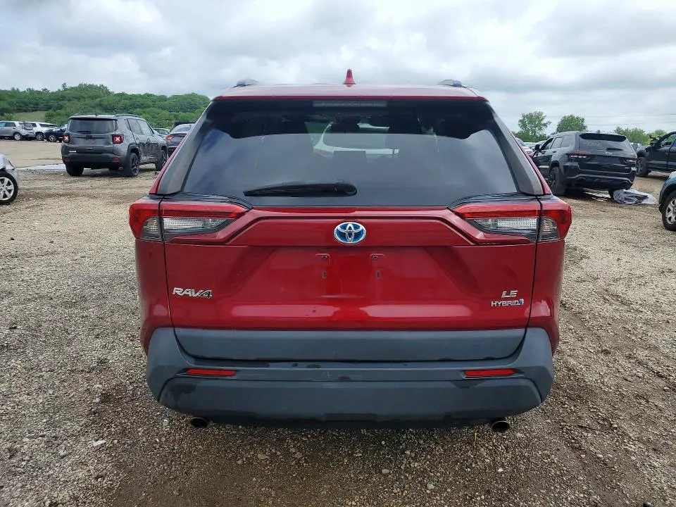 2021 TOYOTA RAV4 LE  