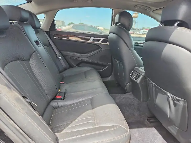 2016 HYUNDAI GENESIS   