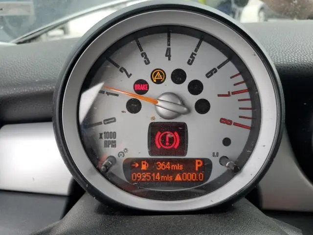 2010 MINI COOPER 