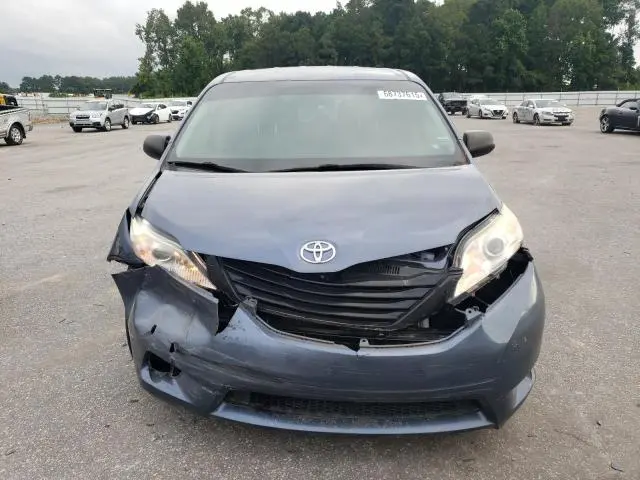 2016 TOYOTA SIENNA   