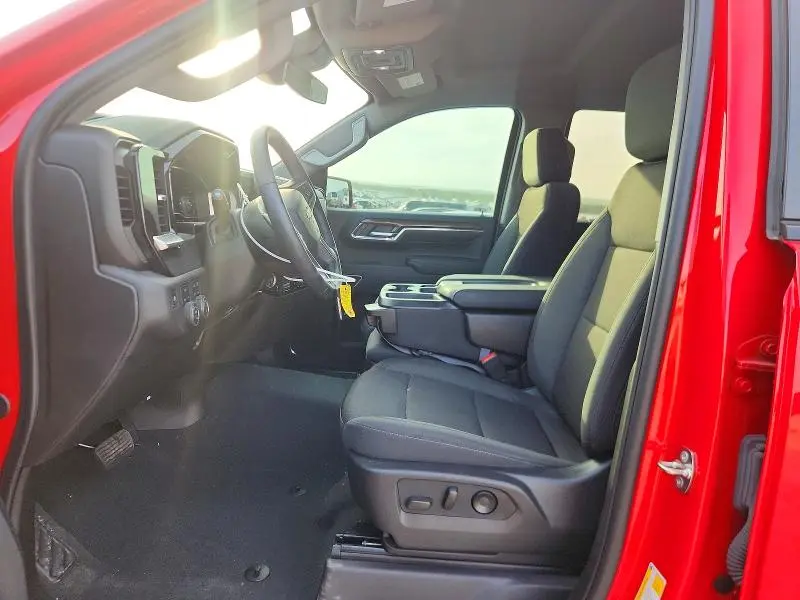 2024 CHEVROLET SILVERADO K1500 LT  