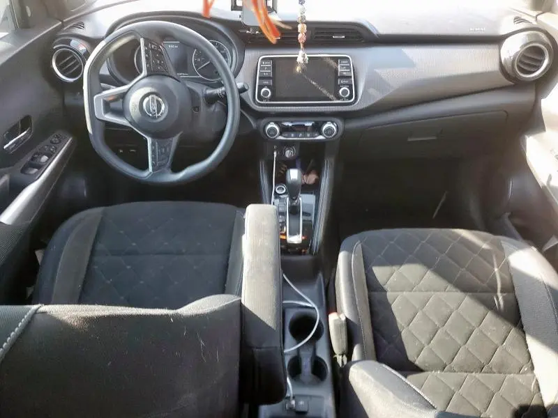 2018 NISSAN KICKS S  