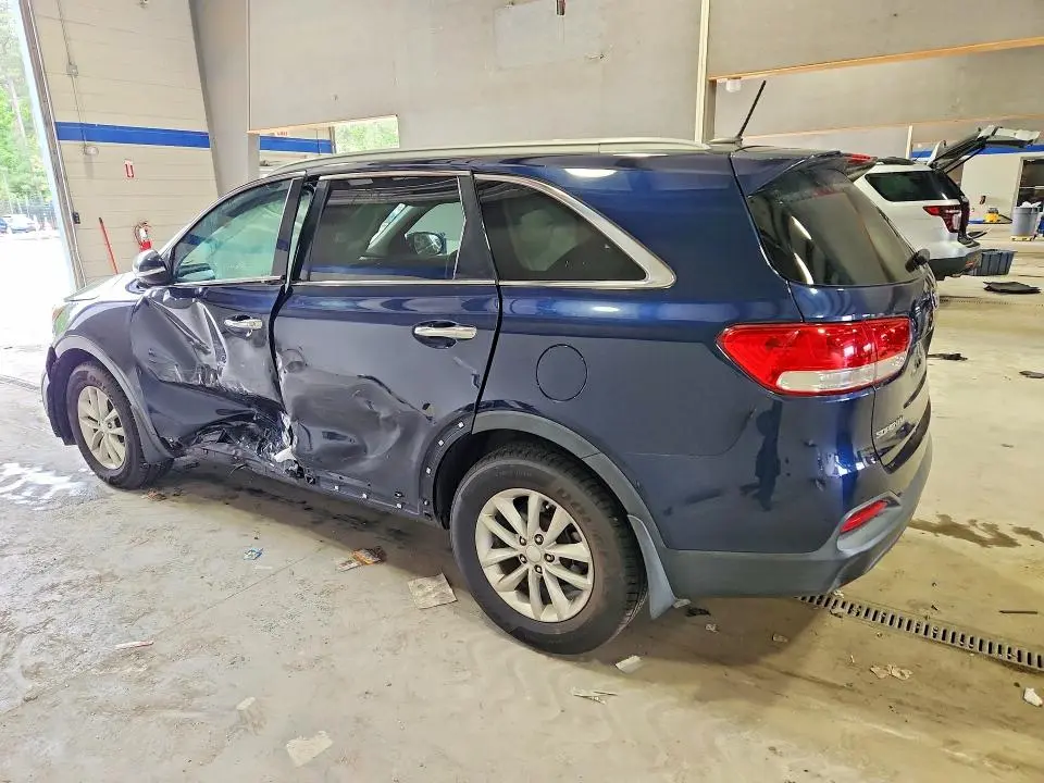 2016 KIA SORENTO LX  