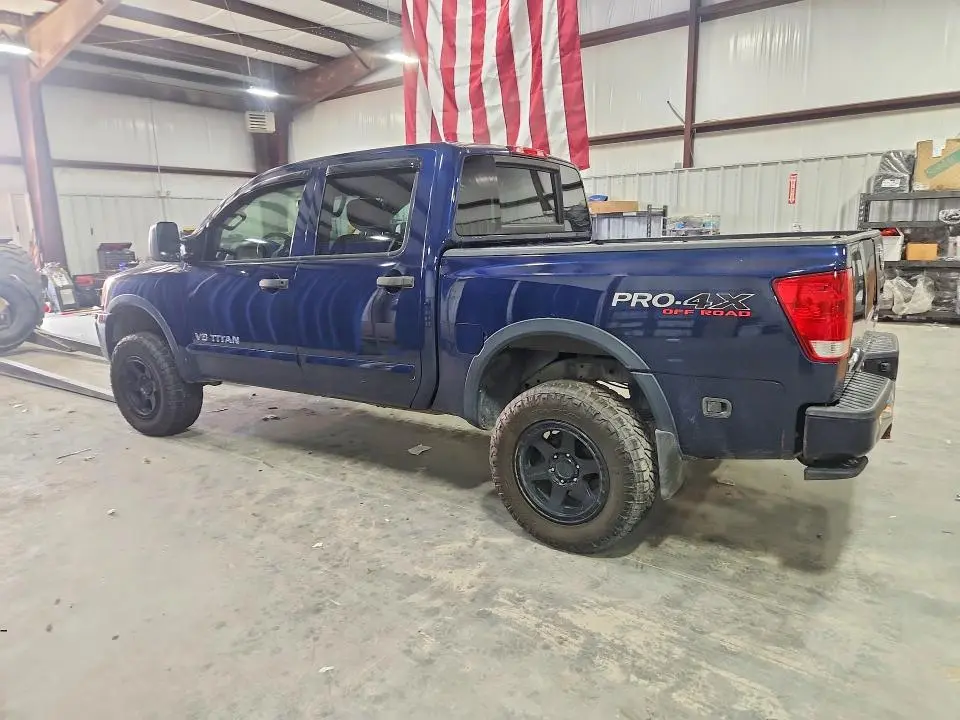 2012 NISSAN TITAN SV  