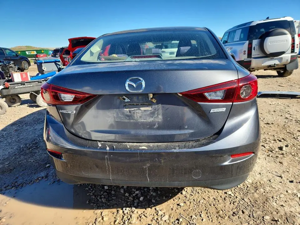 2015 MAZDA 3 SV  