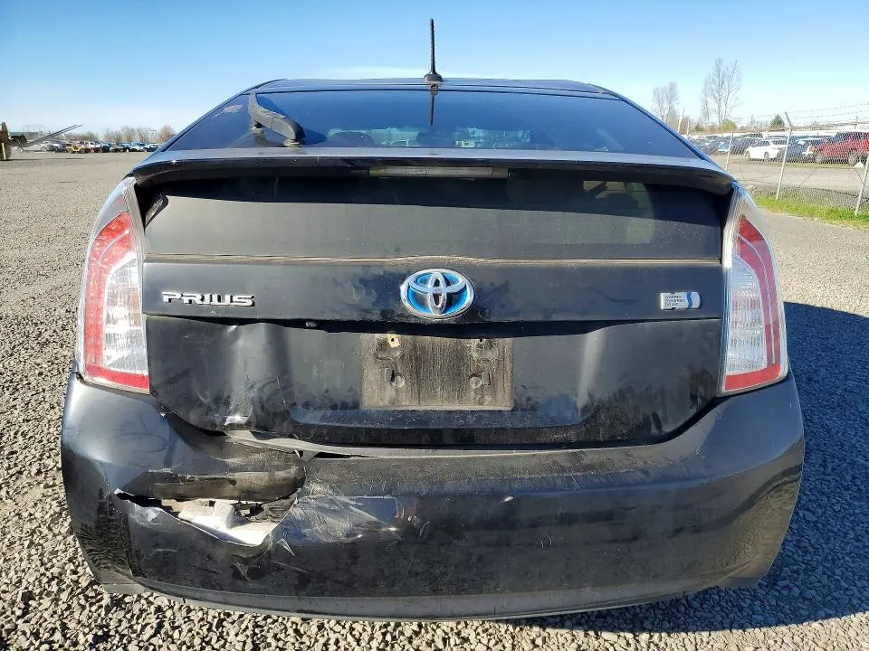 2015 TOYOTA PRIUS THREE  
