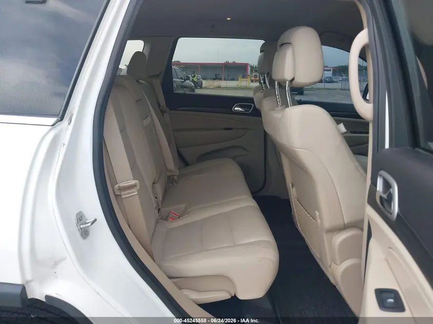 2019 JEEP GRAND CHEROKEE LAREDO E 4X4