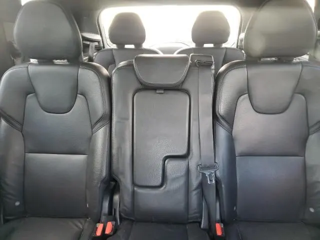 2017 VOLVO XC90 T6  
