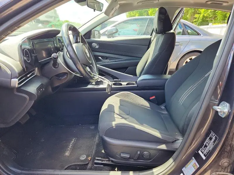 2022 HYUNDAI ELANTRA SEL  