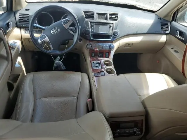 2013 TOYOTA HIGHLANDER LIMITED