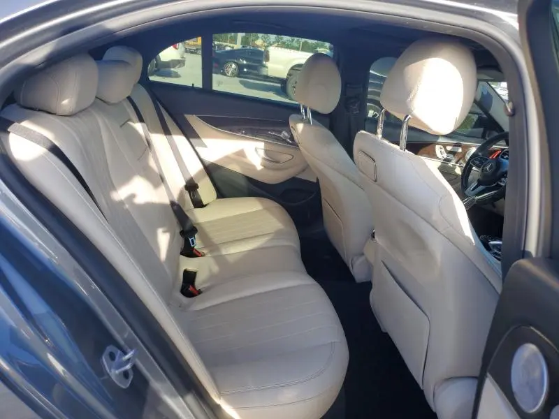 2019 MERCEDES-BENZ E 300  