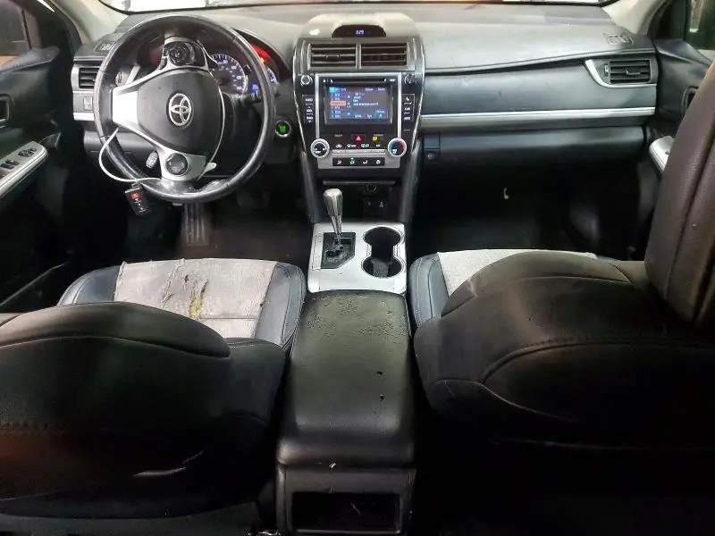 2014 TOYOTA CAMRY SE  