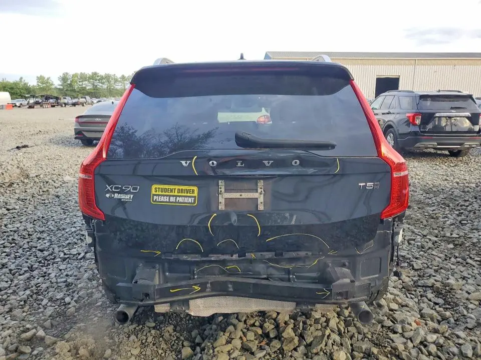2019 VOLVO XC90 T5 MOMENTUM  