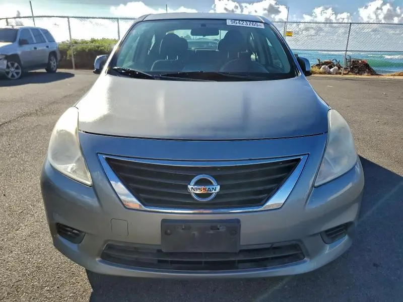 2014 NISSAN VERSA S  