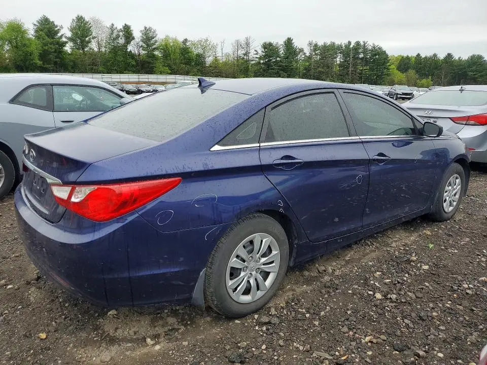 2011 HYUNDAI SONATA GLS  