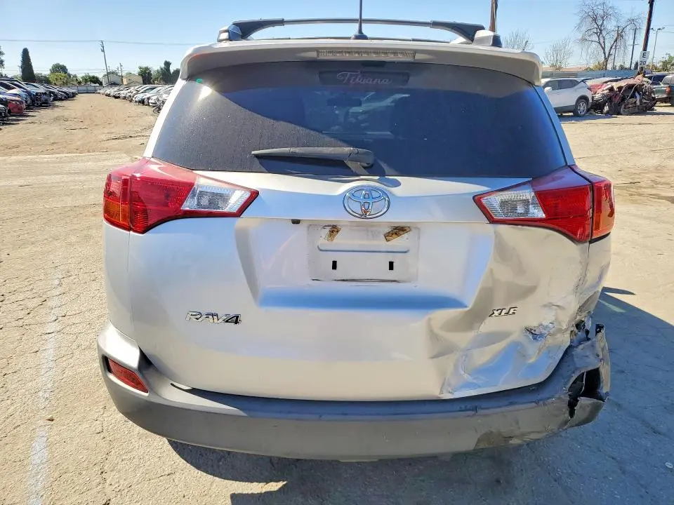 2015 TOYOTA RAV4 XLE  