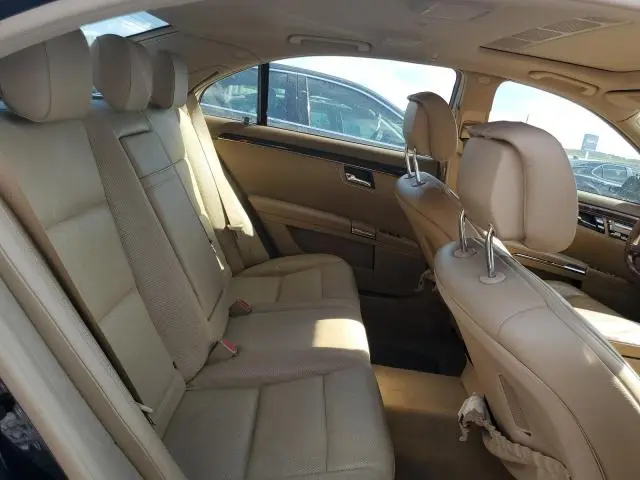 2011 MERCEDES-BENZ S 550  