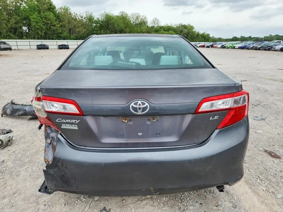 2014 TOYOTA CAMRY LE  