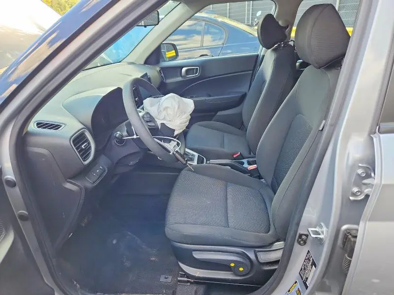 2022 HYUNDAI VENUE SE  