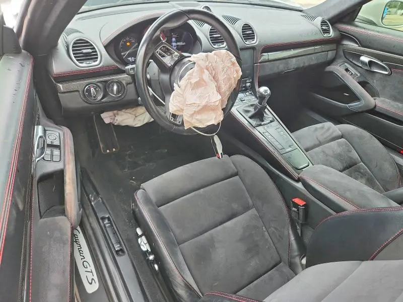 2018 PORSCHE CAYMAN S  