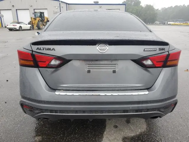 2022 NISSAN ALTIMA SR  