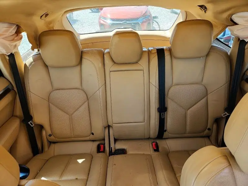 2014 PORSCHE CAYENNE S  