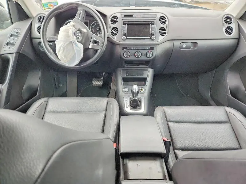 2014 VOLKSWAGEN TIGUAN S  