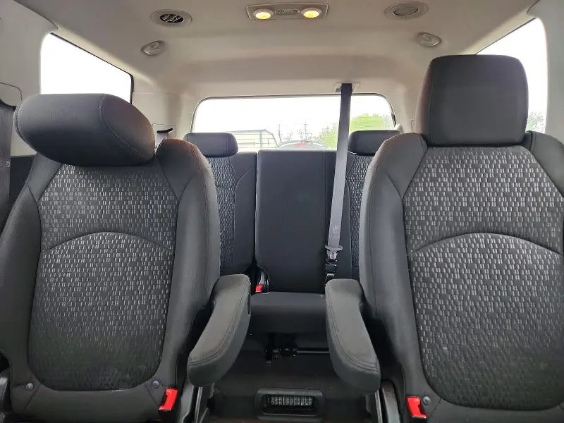 2012 GMC ACADIA SLE  