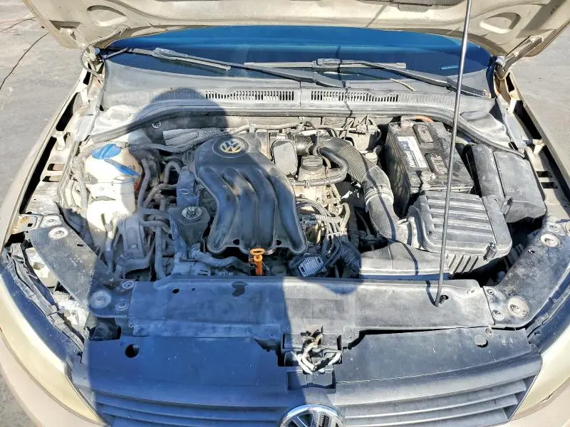 2015 VOLKSWAGEN JETTA BASE  
