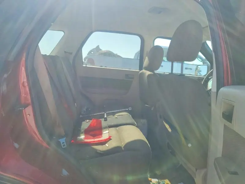 2010 FORD ESCAPE XLT  