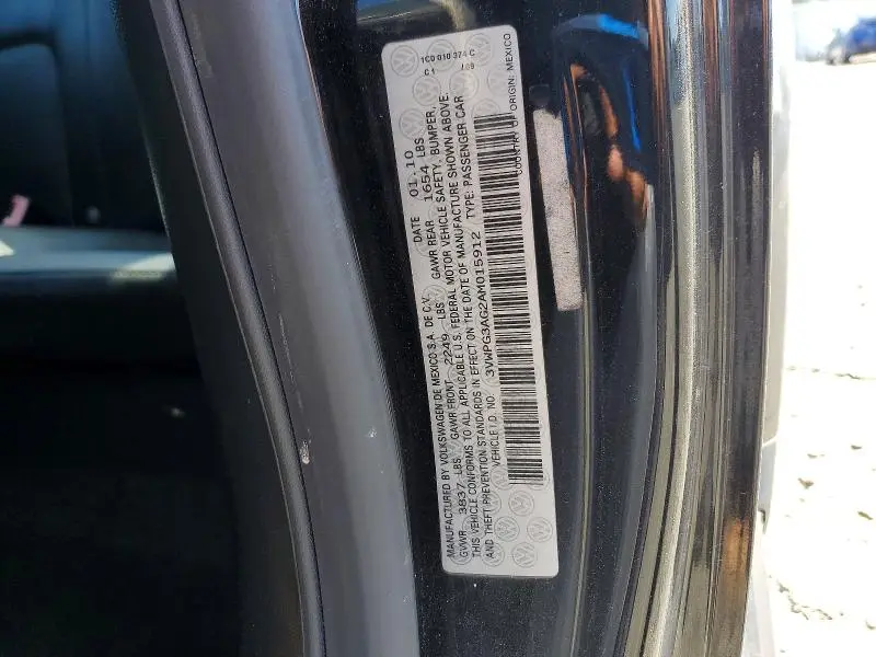 2010 VOLKSWAGEN NEW BEETLE   