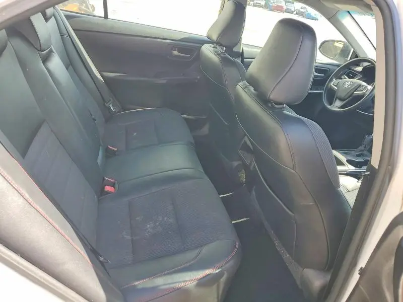 2017 TOYOTA CAMRY SE  