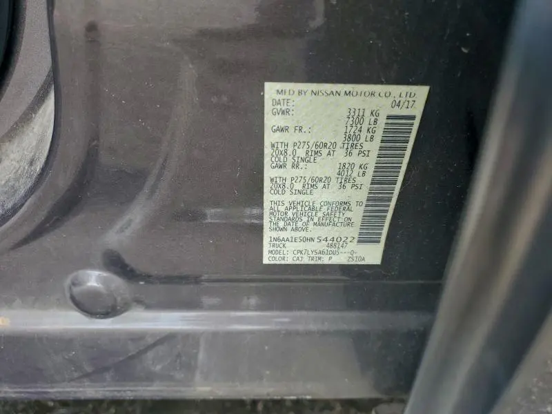 2017 NISSAN TITAN SV  