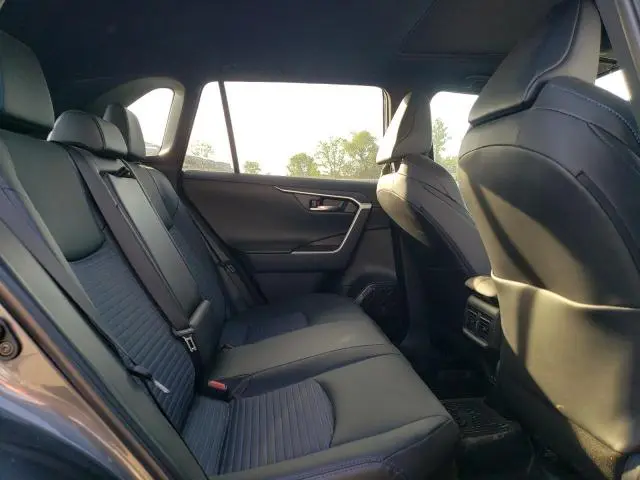 2025 TOYOTA RAV4 XSE  