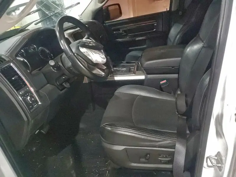 2013 RAM 1500 LARAMIE  