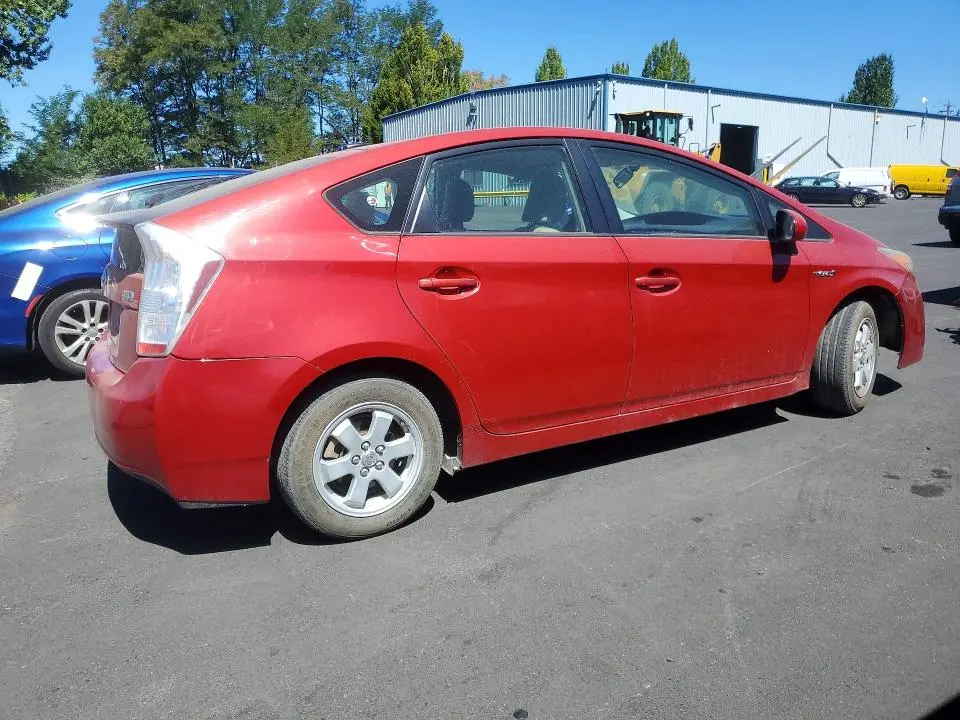 2011 TOYOTA PRIUS TWO  