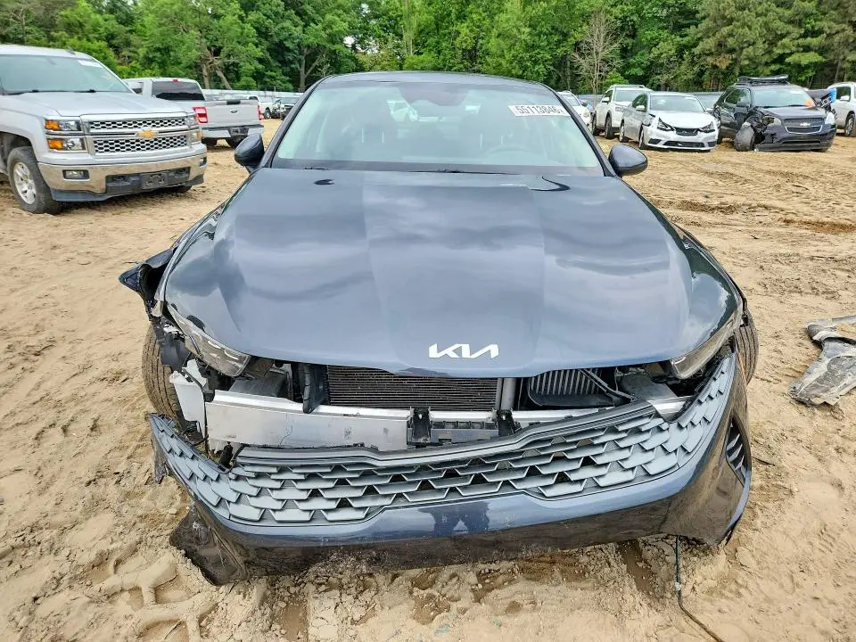 2022 KIA K5 LXS  
