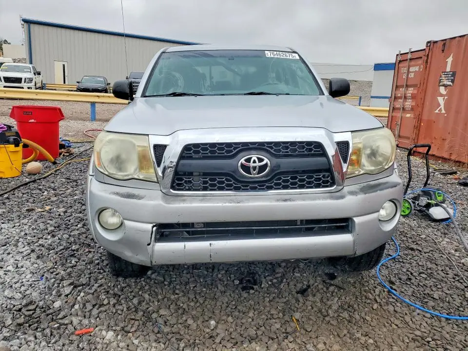 2011 TOYOTA TACOMA V6  