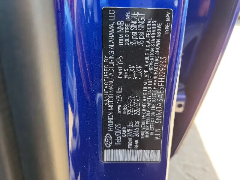 2023 HYUNDAI TUCSON SE  