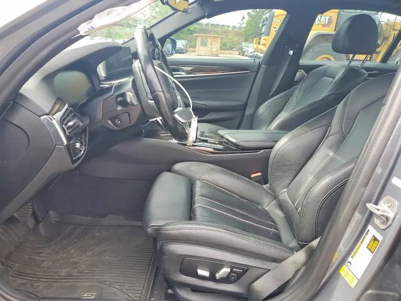 2020 BMW 530 I  