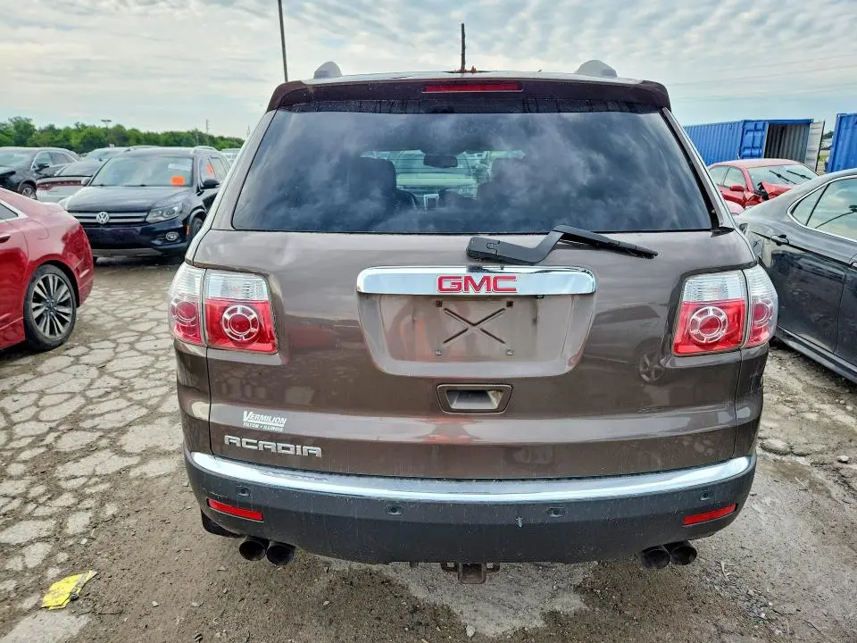 2011 GMC ACADIA SLT-2  