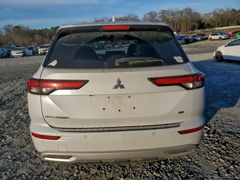 2022 MITSUBISHI OUTLANDER SE  