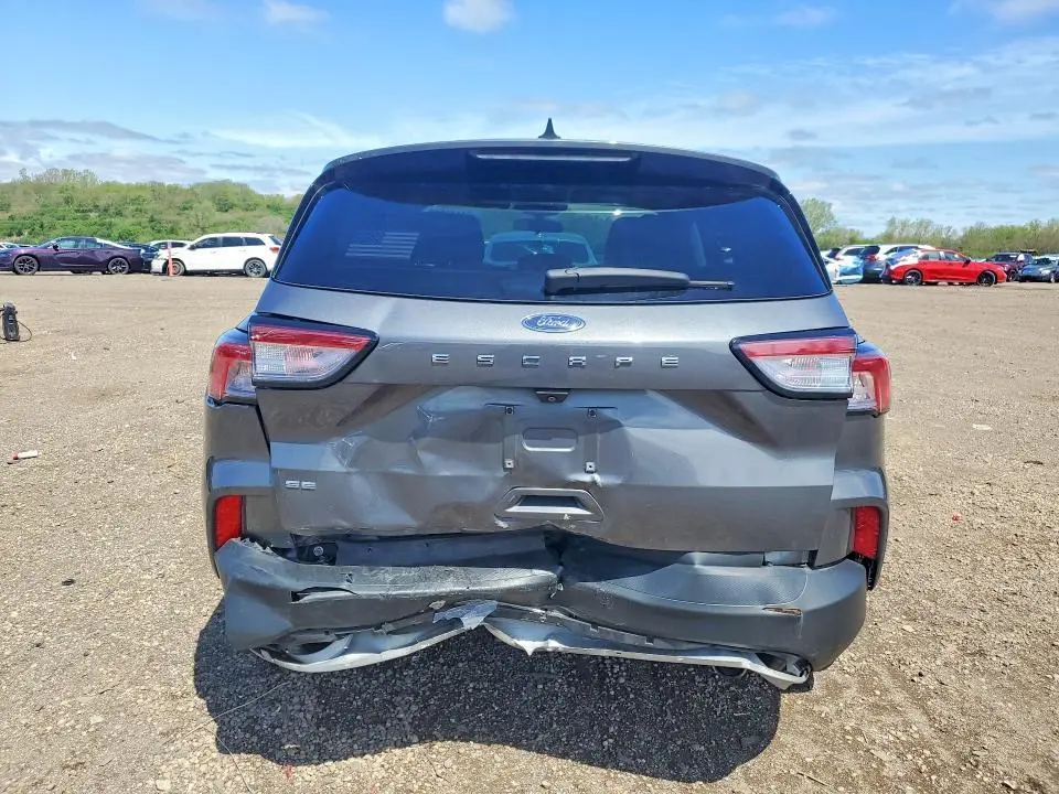2021 FORD ESCAPE SE  