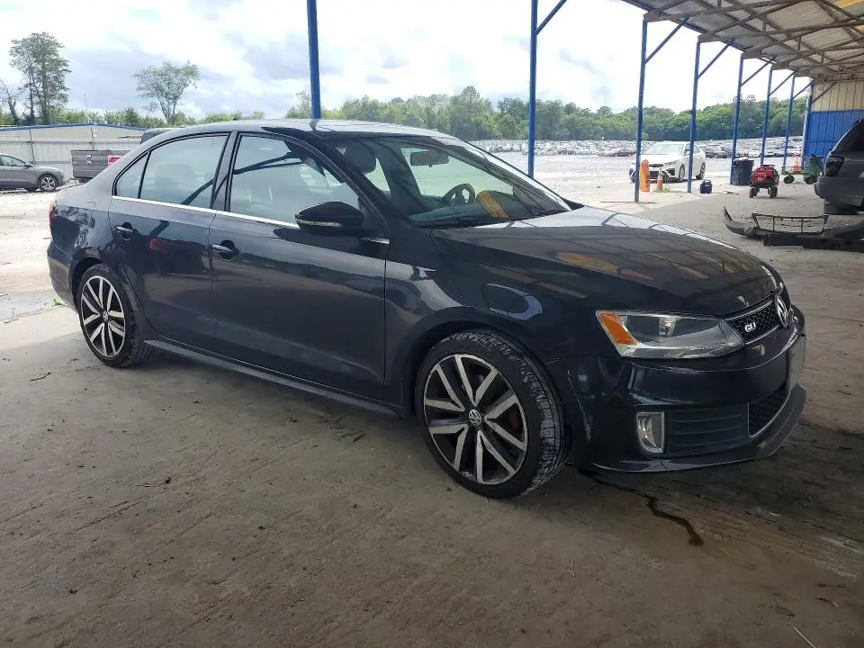 2013 VOLKSWAGEN JETTA GLI  