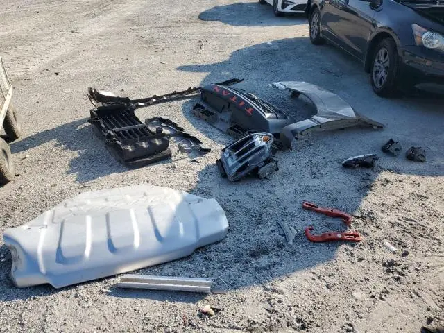 2021 NISSAN TITAN SV  