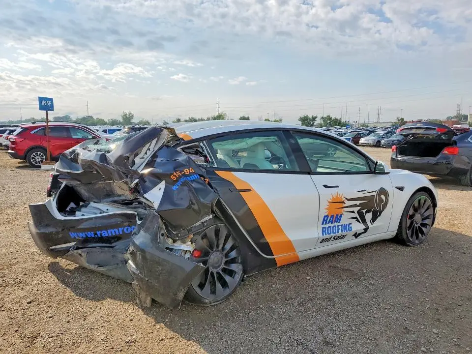2023 TESLA MODEL 3   