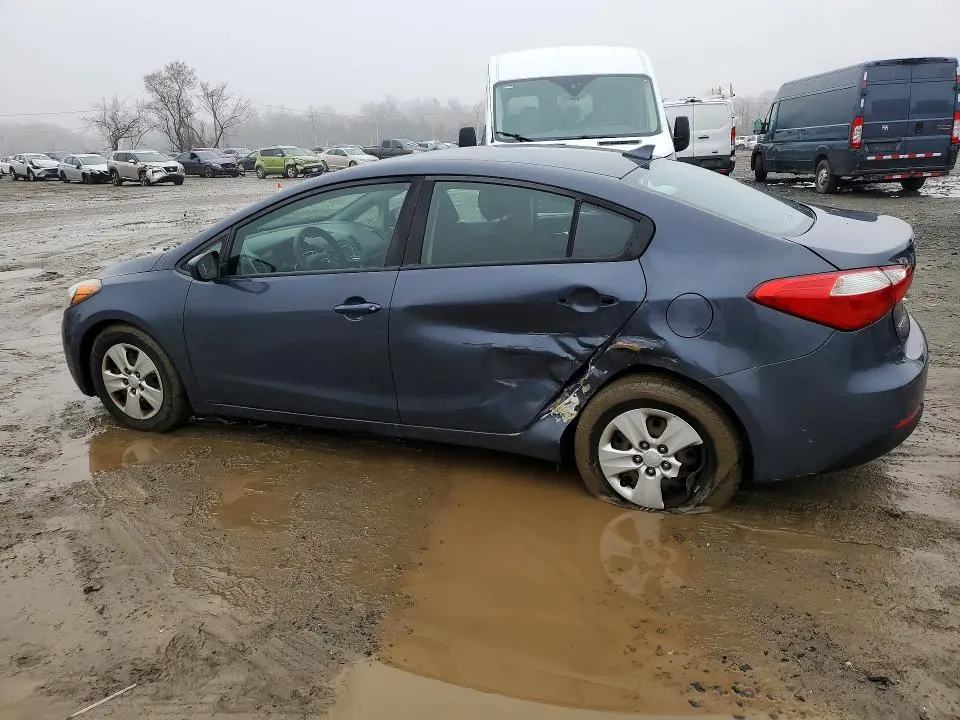 2016 KIA FORTE LX  
