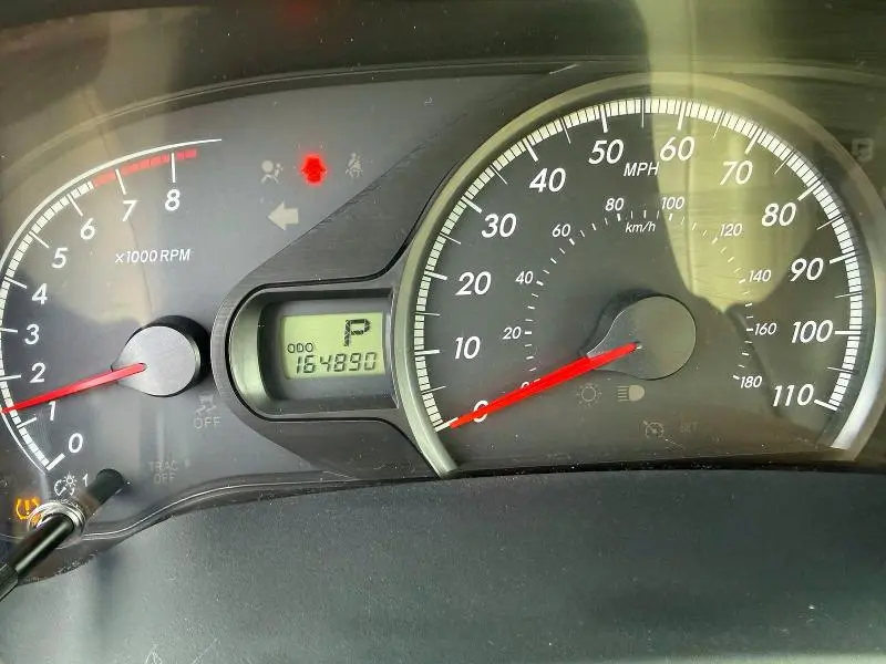 2011 TOYOTA SIENNA LE  