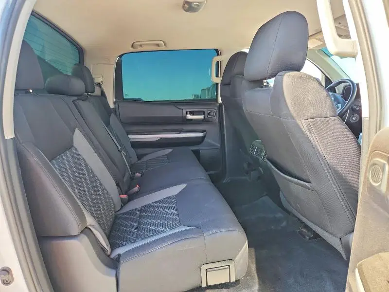 2019 TOYOTA TUNDRA CREWMAX SR5  