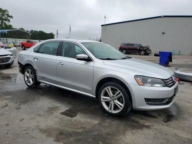 2014 VOLKSWAGEN PASSAT SE  